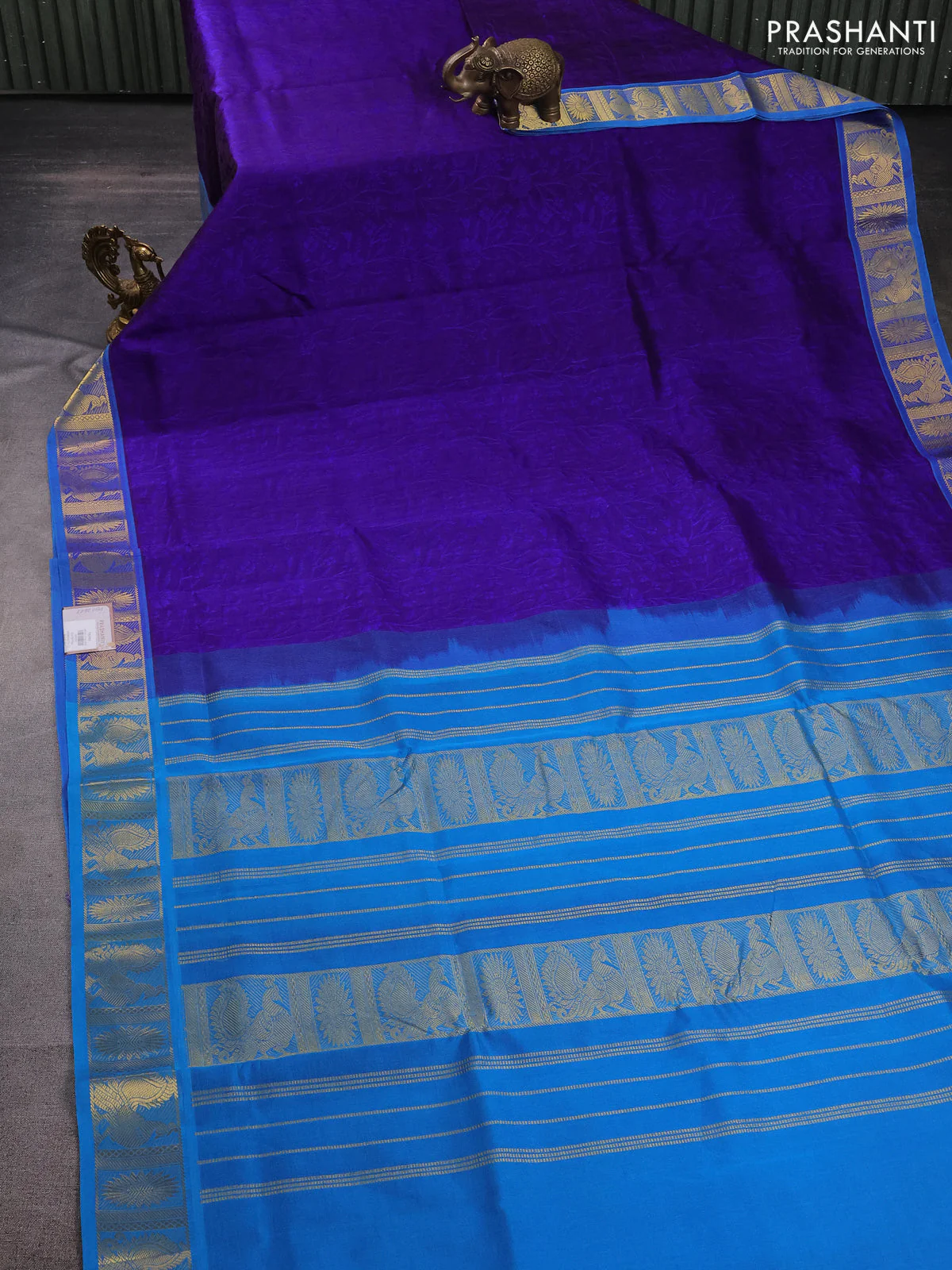 10 Yards silk cotton saree blue and cs blue with allover self emboss jacquard and zari woven border - Image 2