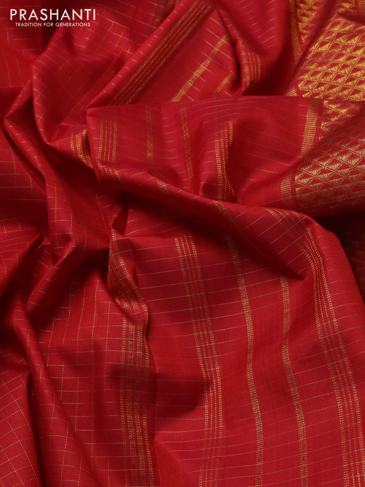 10 yards silk saree kumkum red and dual shade of green with allover zari checked pattern and zari woven korvai border - Image 3