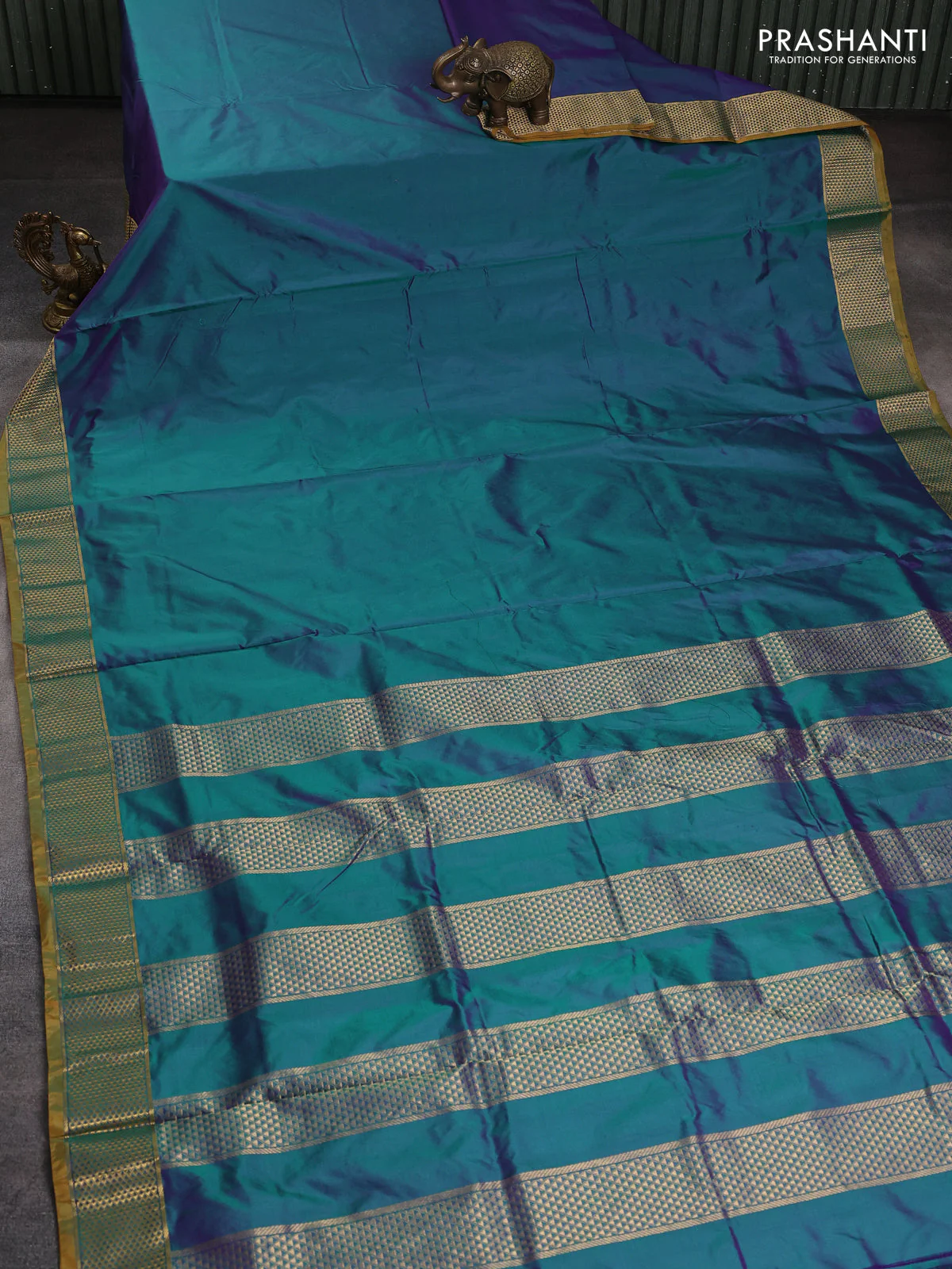 10 Yards kanchipuram silk saree teal greenish violet and dark mustard with plain body and zari woven border - Image 2