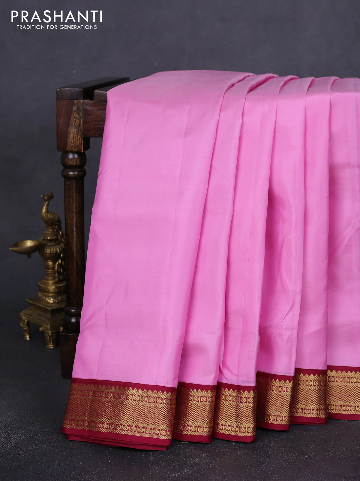 10 Yards pure kanchipuram silk saree light pink and maroon with plain body and zari woven korvai border