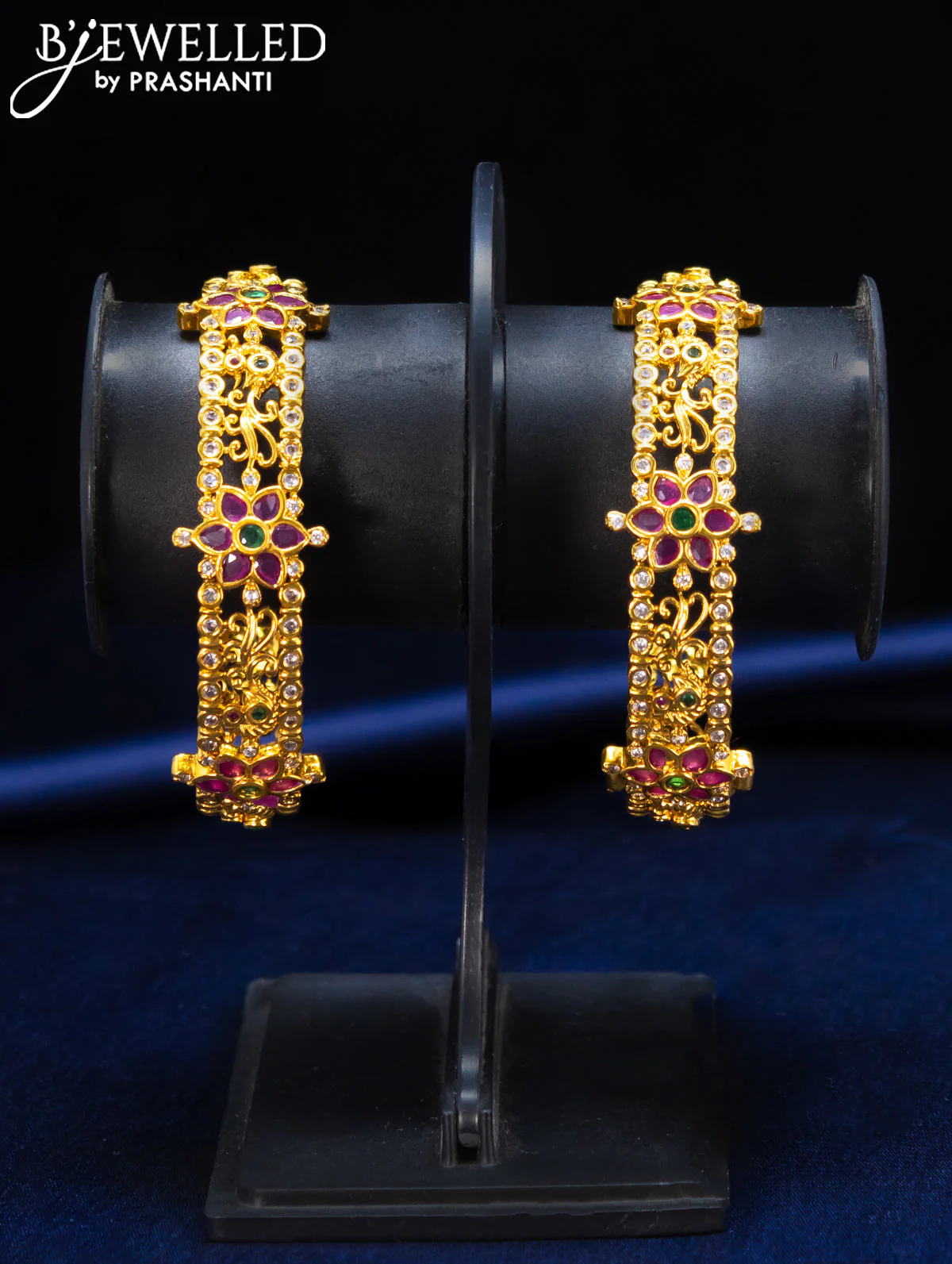 Antique bangle floral design with kemp and cz stones - Image 2