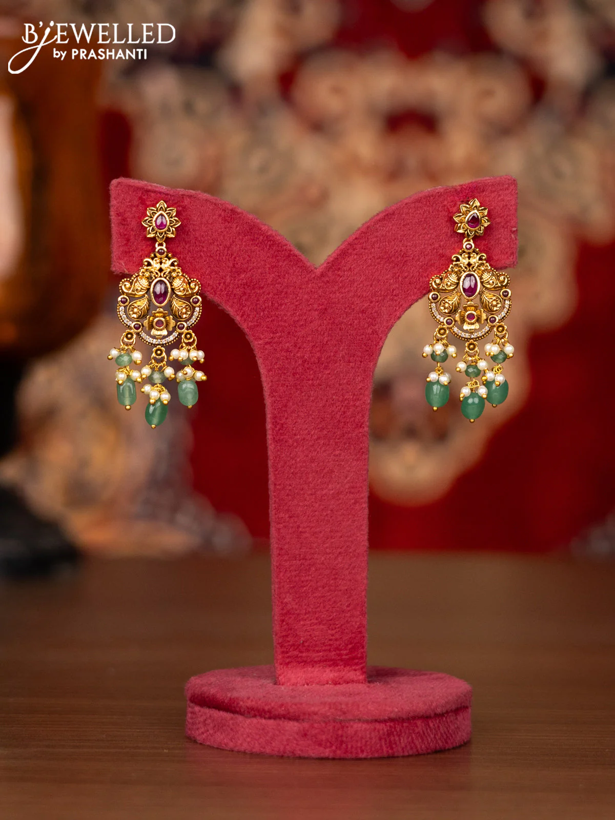 Antique double layer necklace with kemp & cz stones and pearl & green beads hangings - Image 2