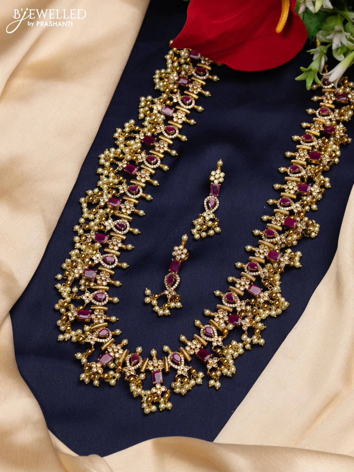 Antique guttapusalu haaram with pink kemp & cz stones and pearl hangings