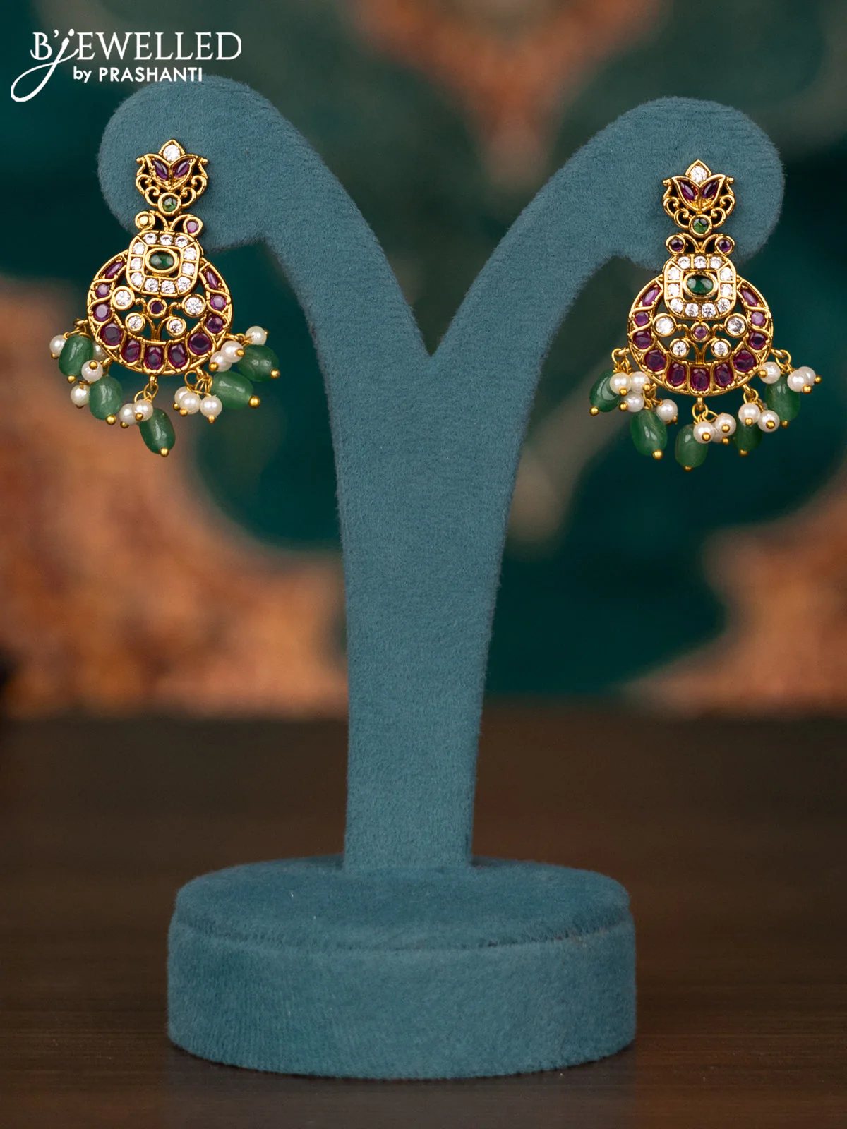 Antique guttapusalu haram with kemp & cz stone and pearl and green beads hangings - Image 2