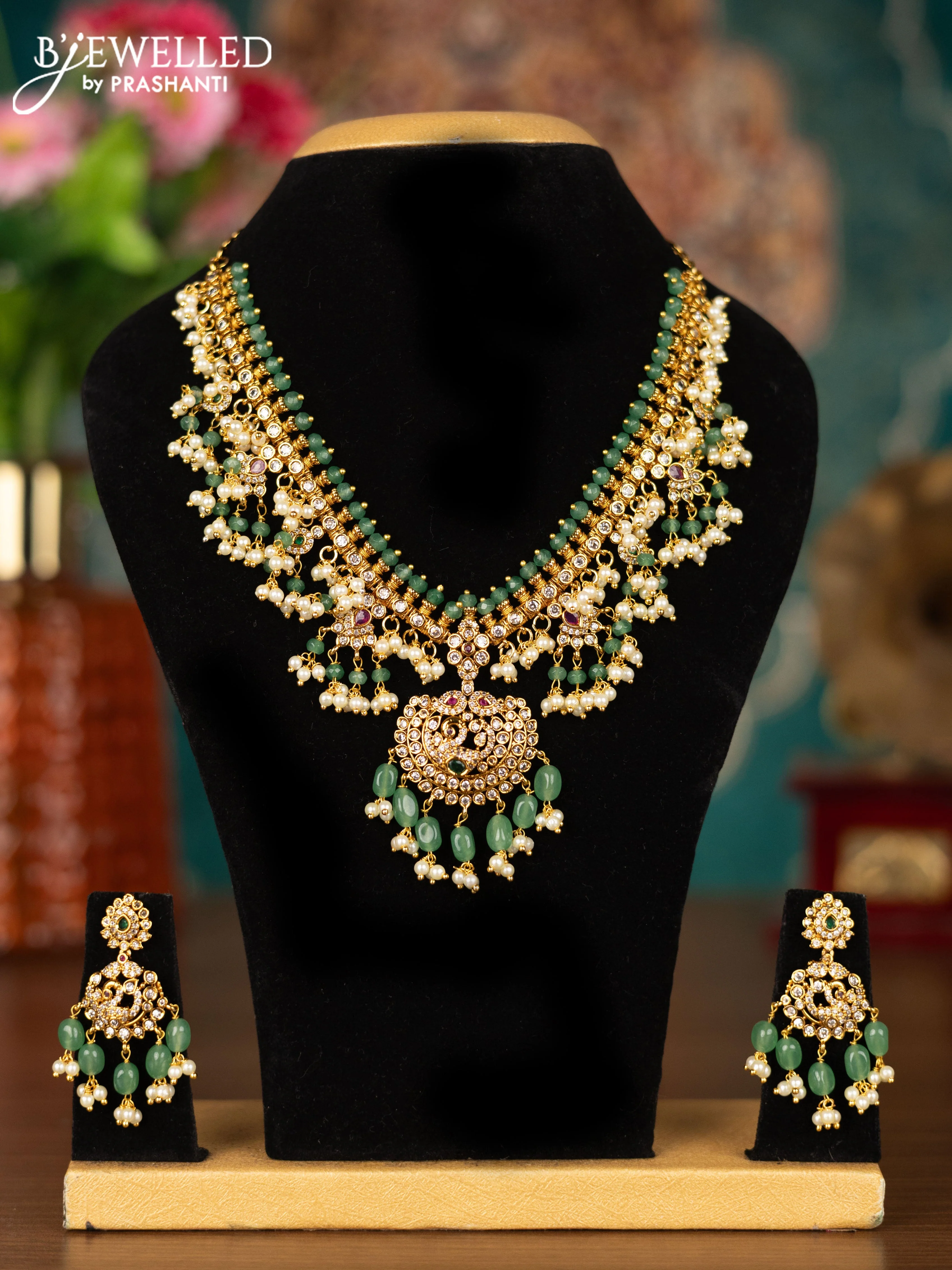 Antique guttapusalu necklace with kemp & cz stones and pearl & mint green beads hangings