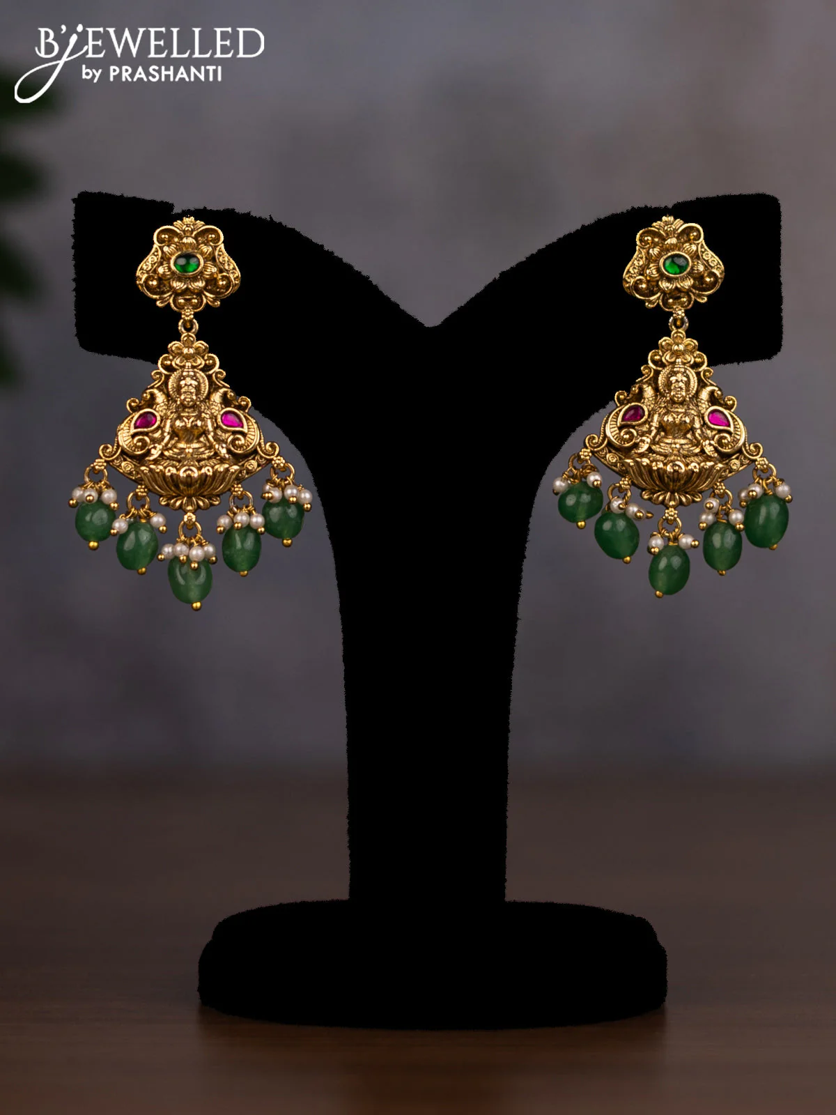 Antique haaram lakshmi design with jadau stones and green beads hanging - Image 2