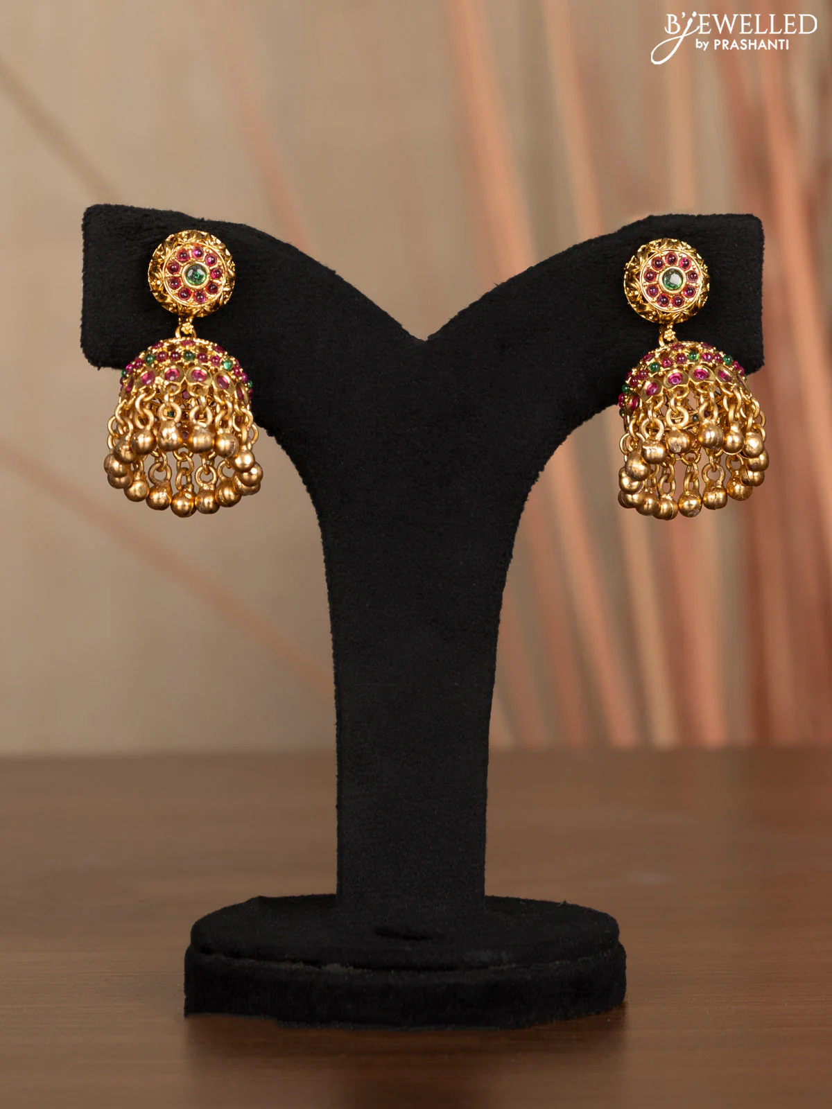 Antique haaram with kemp stones and golden beads - Image 2