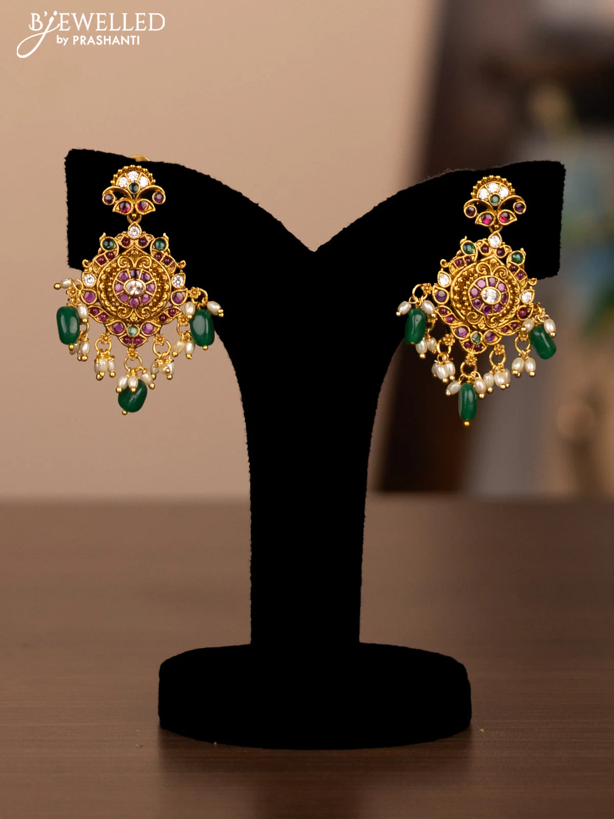 Antique haram flower design with kemp stones and pearl beads hanging - Image 2