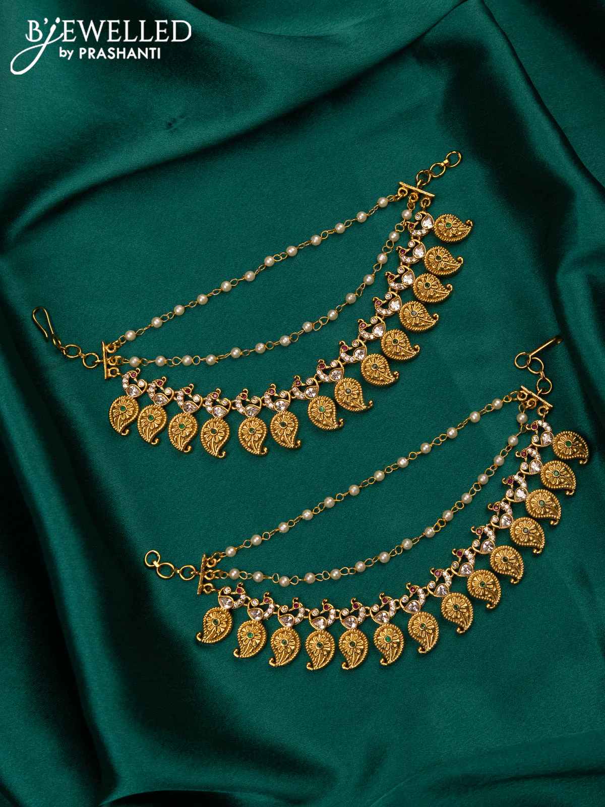 Antique mattal manga design with kemp and cz stones