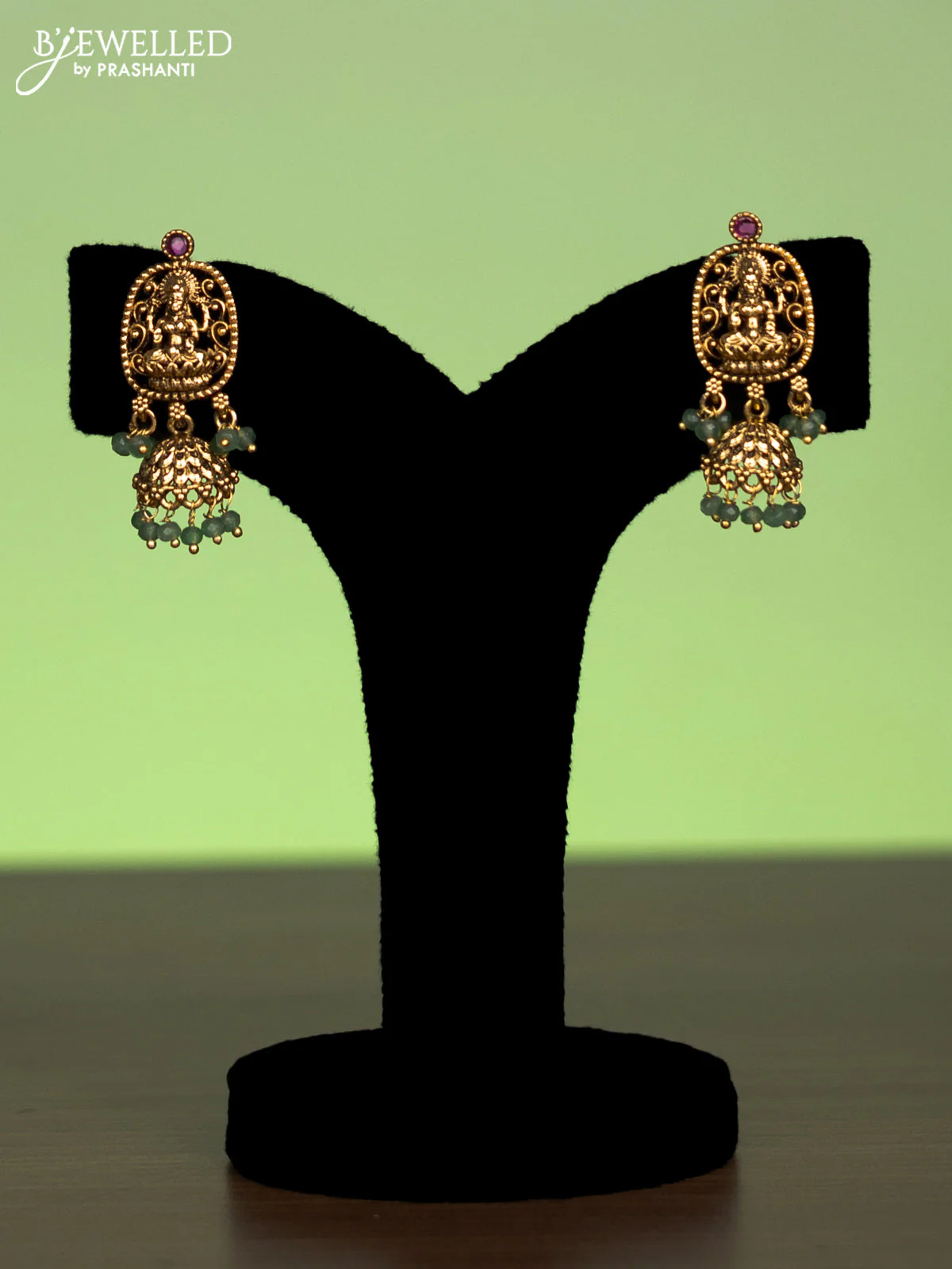 Antique mugappu chain lakshmi pendant with pink kundan stones and green beads hangings - Image 2