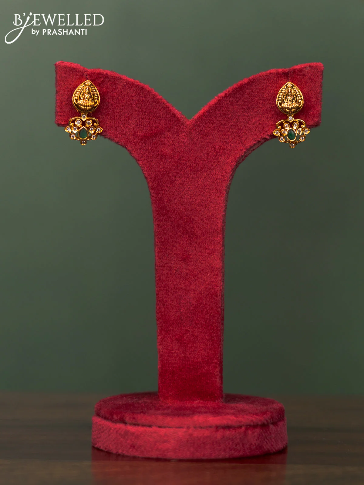 Antique necklace lakshmi design with emerald & cz stones and pearls - Image 2