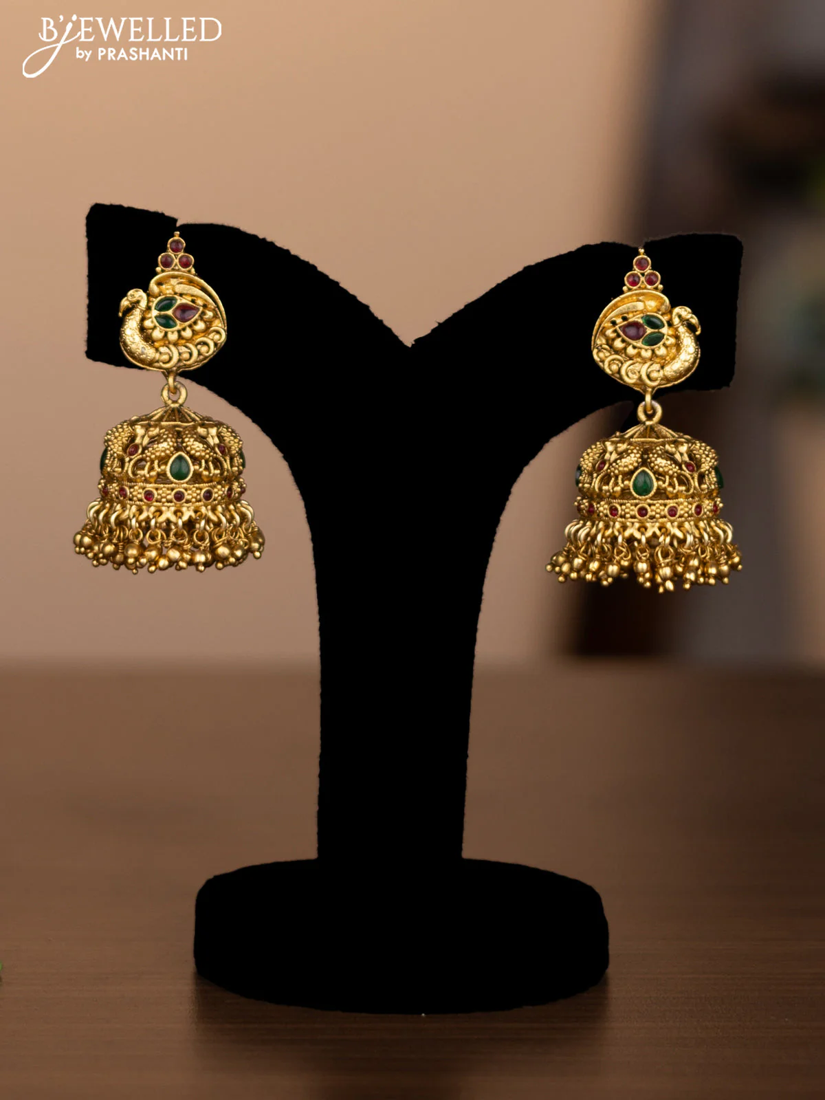 Antique necklace lakshmi design with kemp & kundan stones and pearl & beads hanging - Image 2