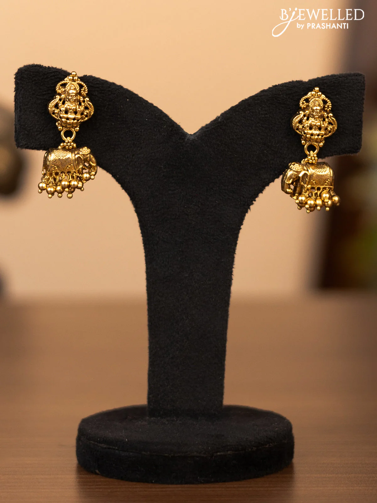Antique necklace with lakshmi & elephant design and golden beads hanging - Image 2