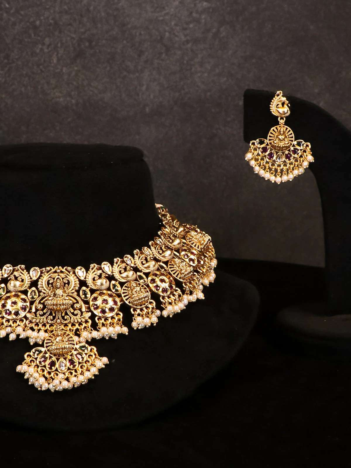 Antique peacock & lakshmi design necklace with kemp stone - Image 2