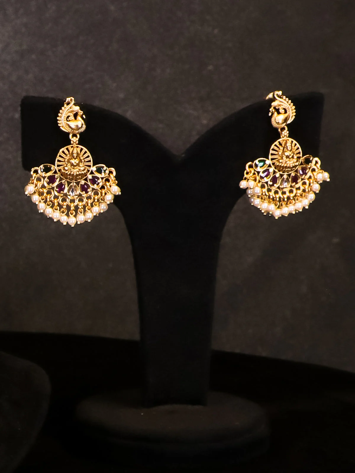 Antique peacock & lakshmi design necklace with kemp stone - Image 3