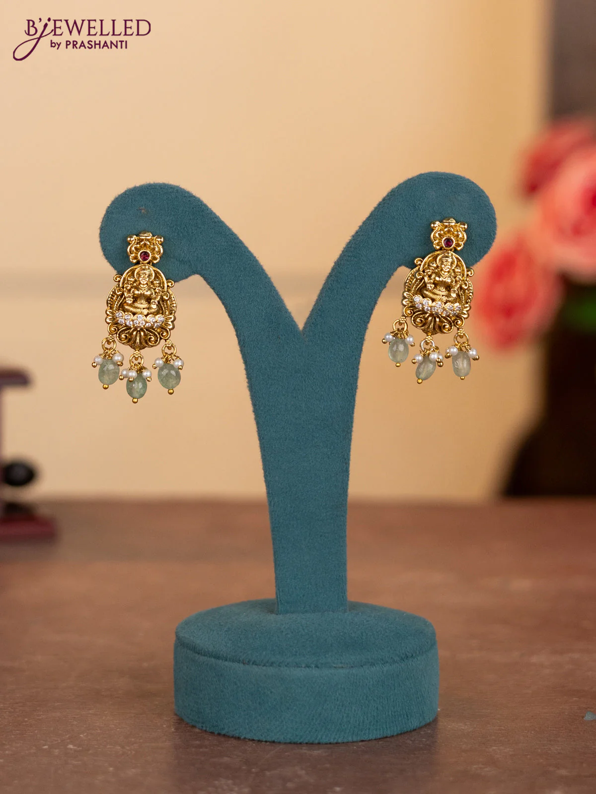 Antique ring type choker lakshmi pendant with kemp & cz stones and pearl & mint green beads hangings - Image 2