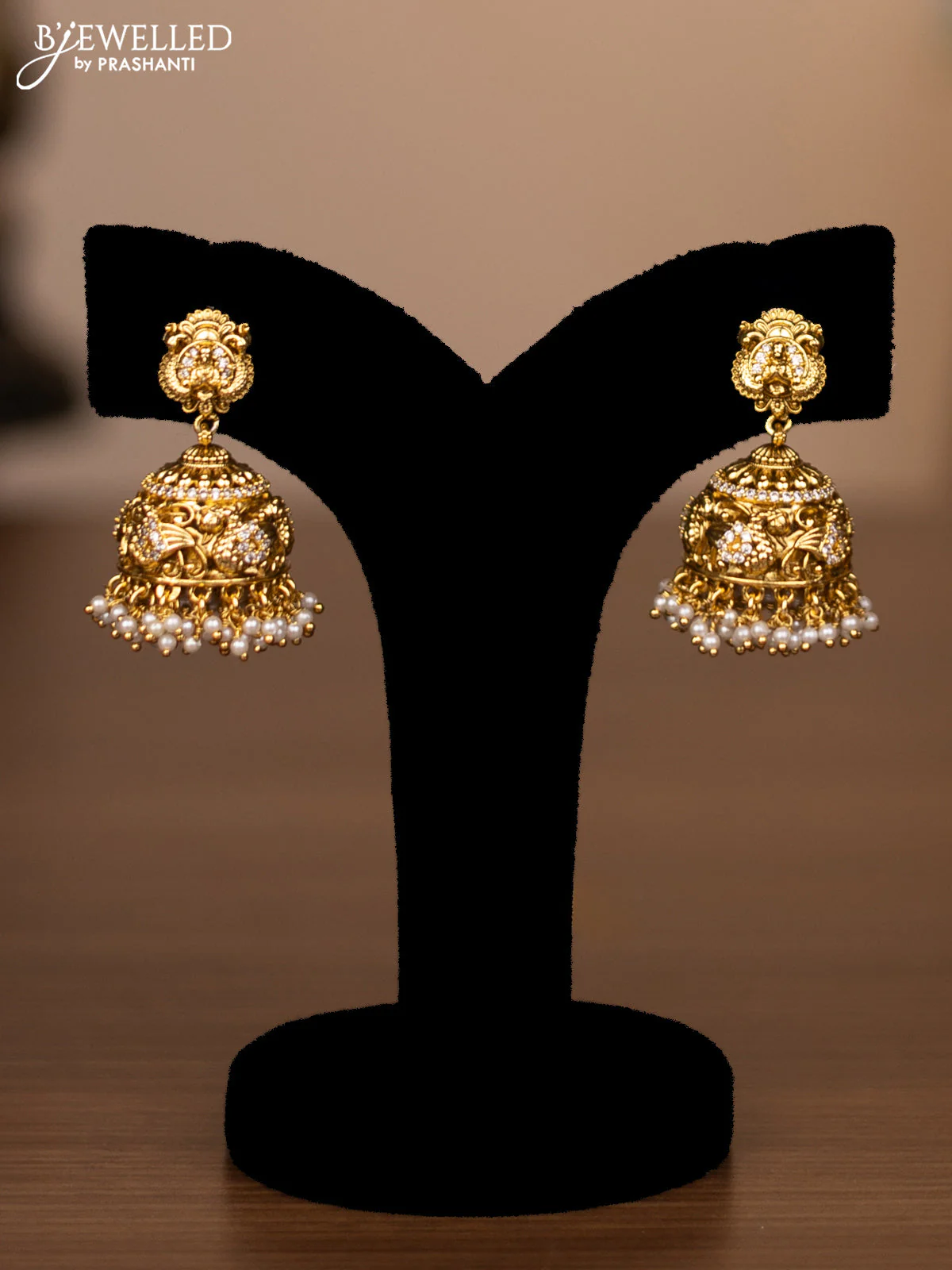 Antique triple layer haaram lakshmi design with jadau stones and golden beads hanging - Image 2