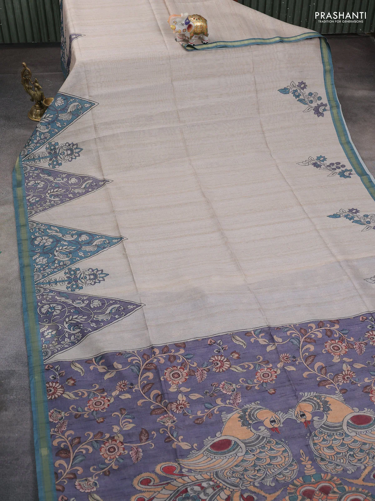 Art linen saree beige and grey teal blue with plain body and kalamkari printed pallu - Image 2