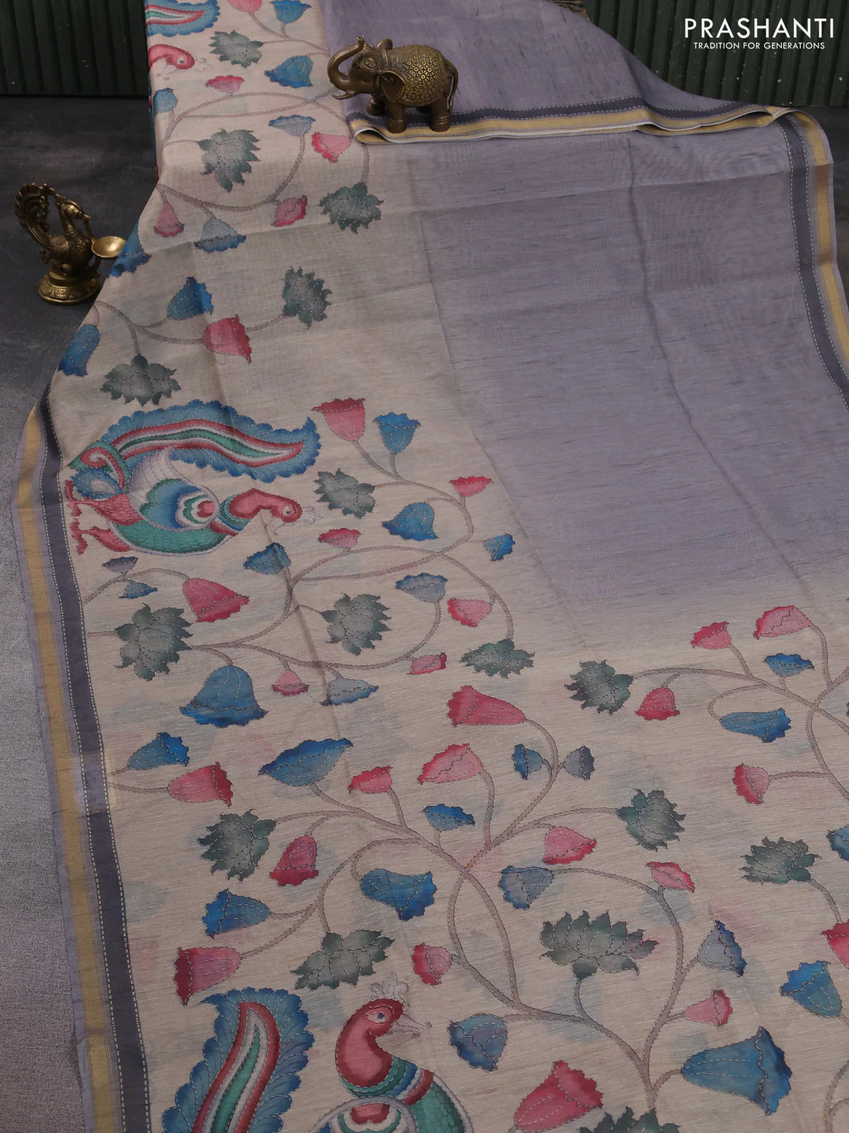 Art linen saree grey and beige with plain body and kalamkari printed pallu - Image 2
