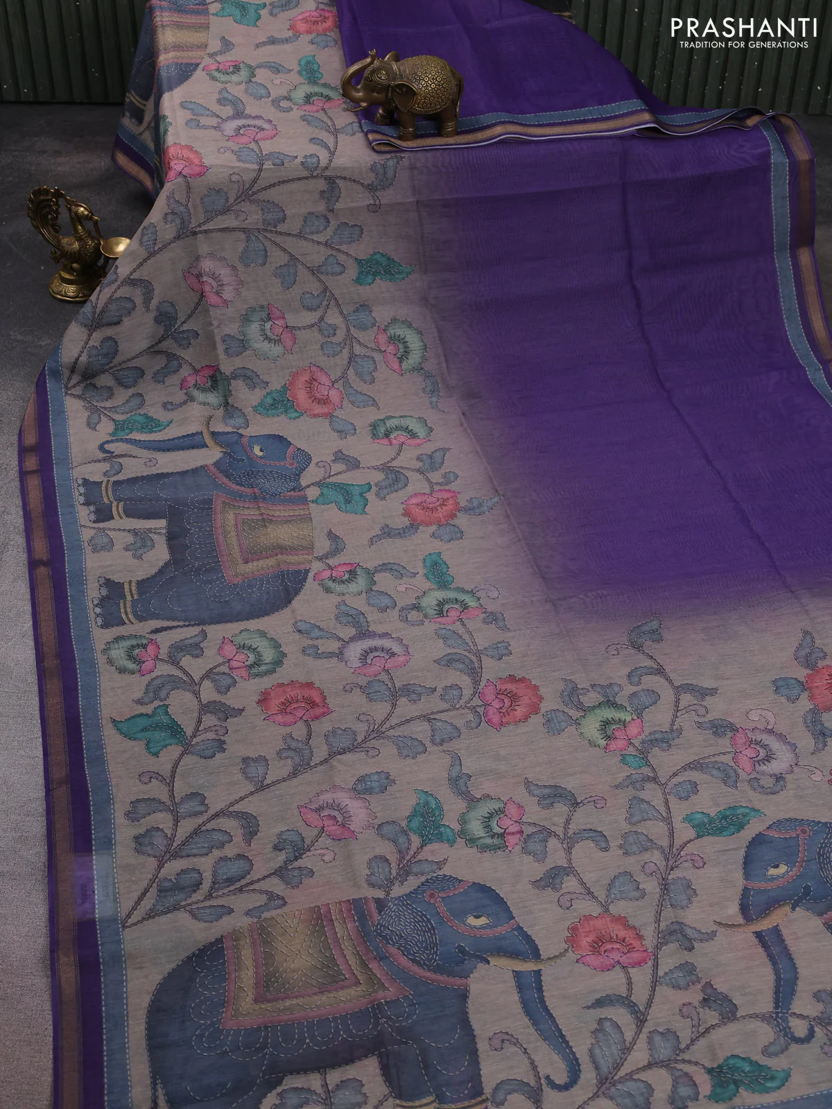 Art linen saree lavender and pastel grey with allover kalamkari prints and zari woven border - Image 2