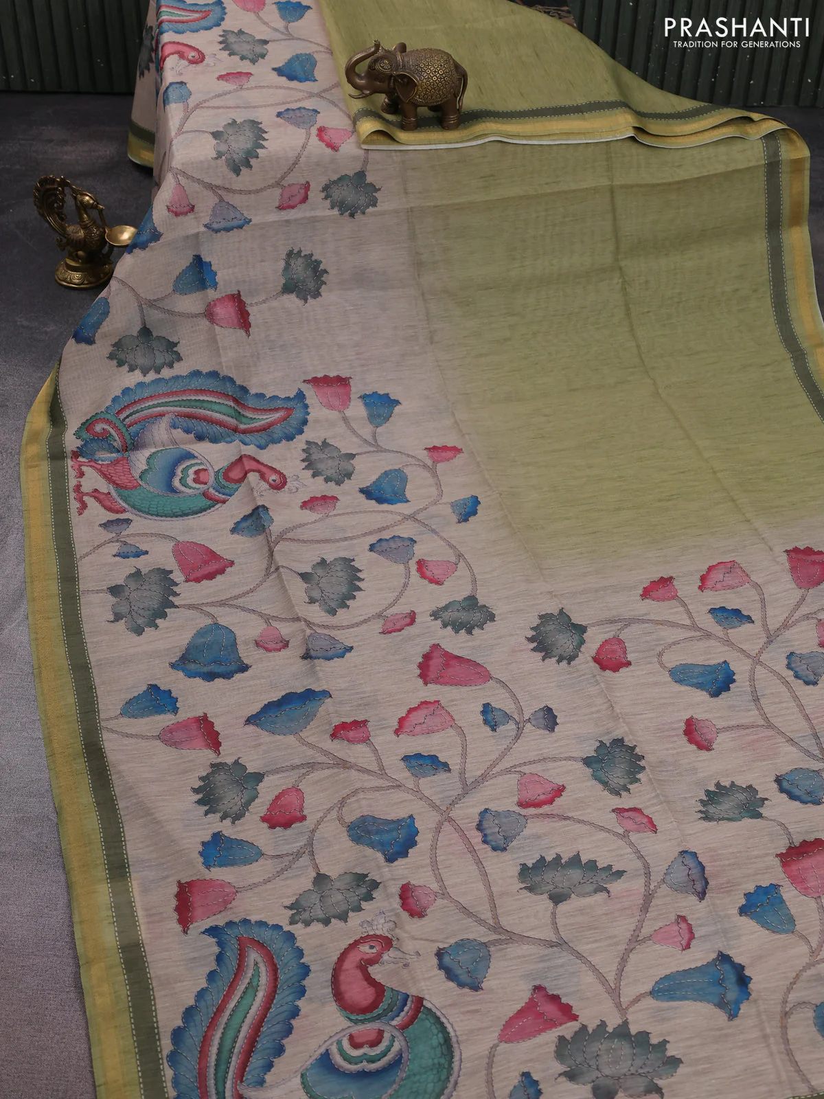 Art linen saree light green and beige with plain body and kalamkari printed pallu - Image 2