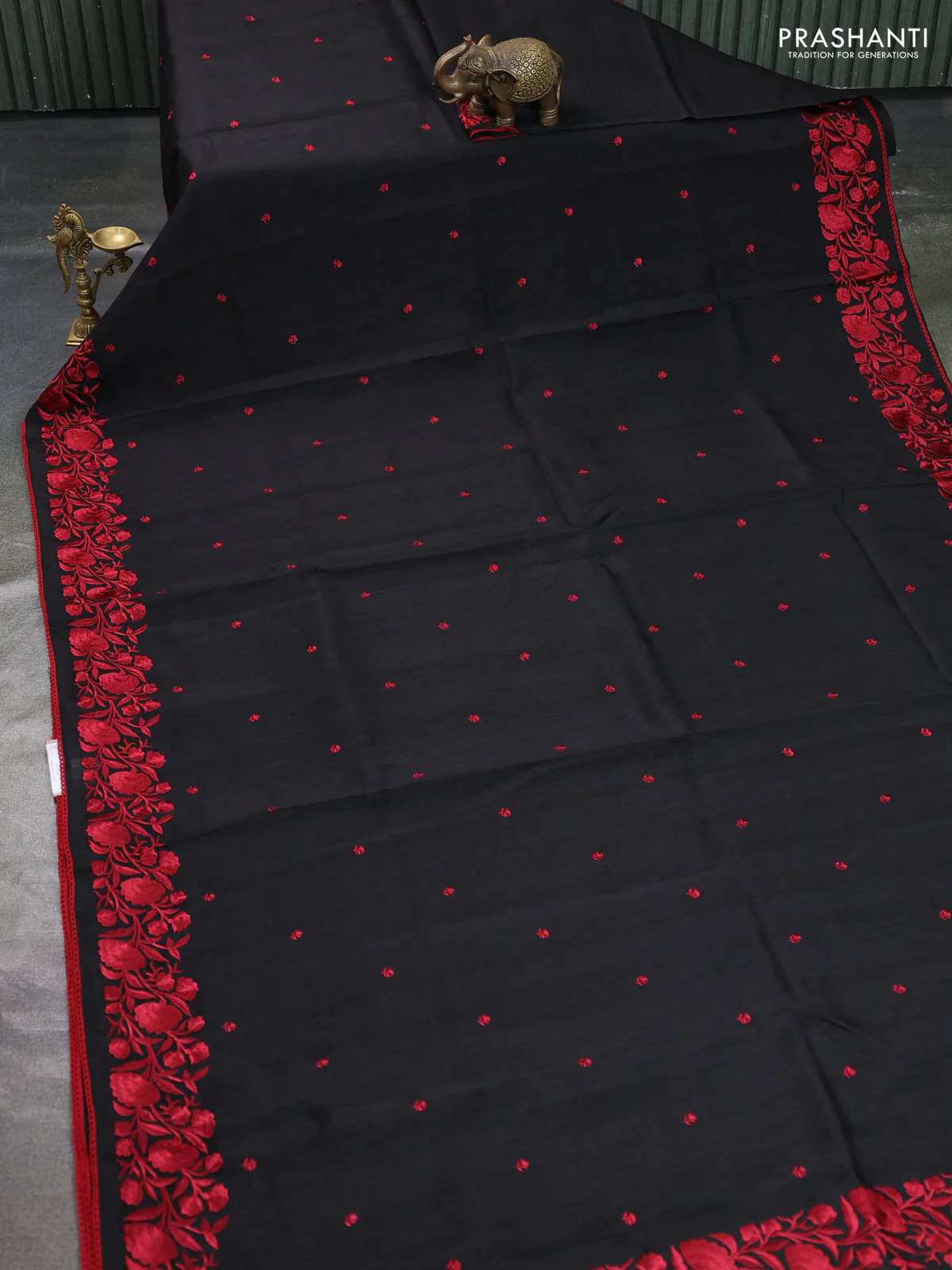 Art tussar saree black and maroon with embroidery work and floral embroidery border - Image 2