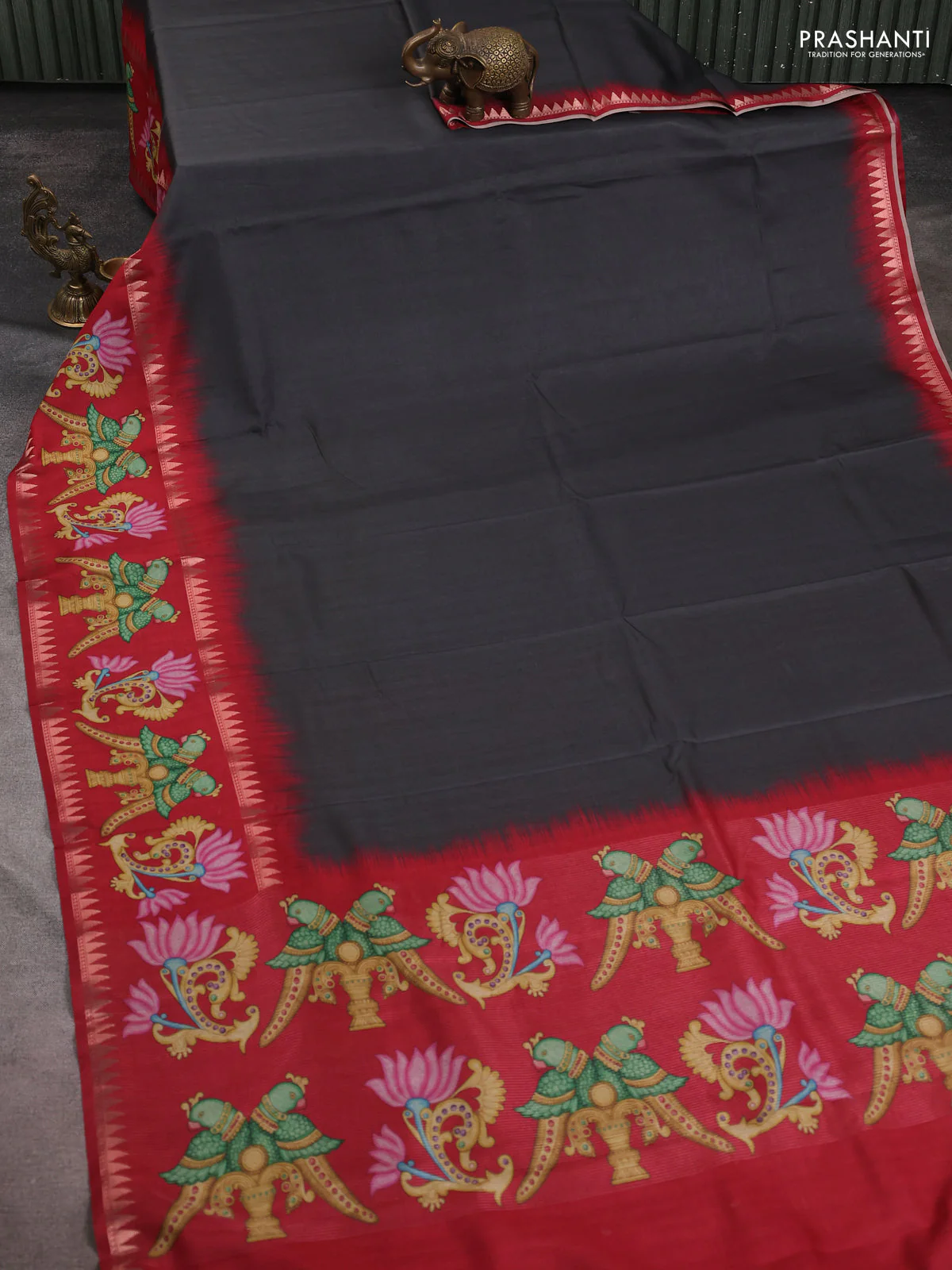 Art tussar saree dark grey and maroon with plain body and tanjore printed border - Image 2