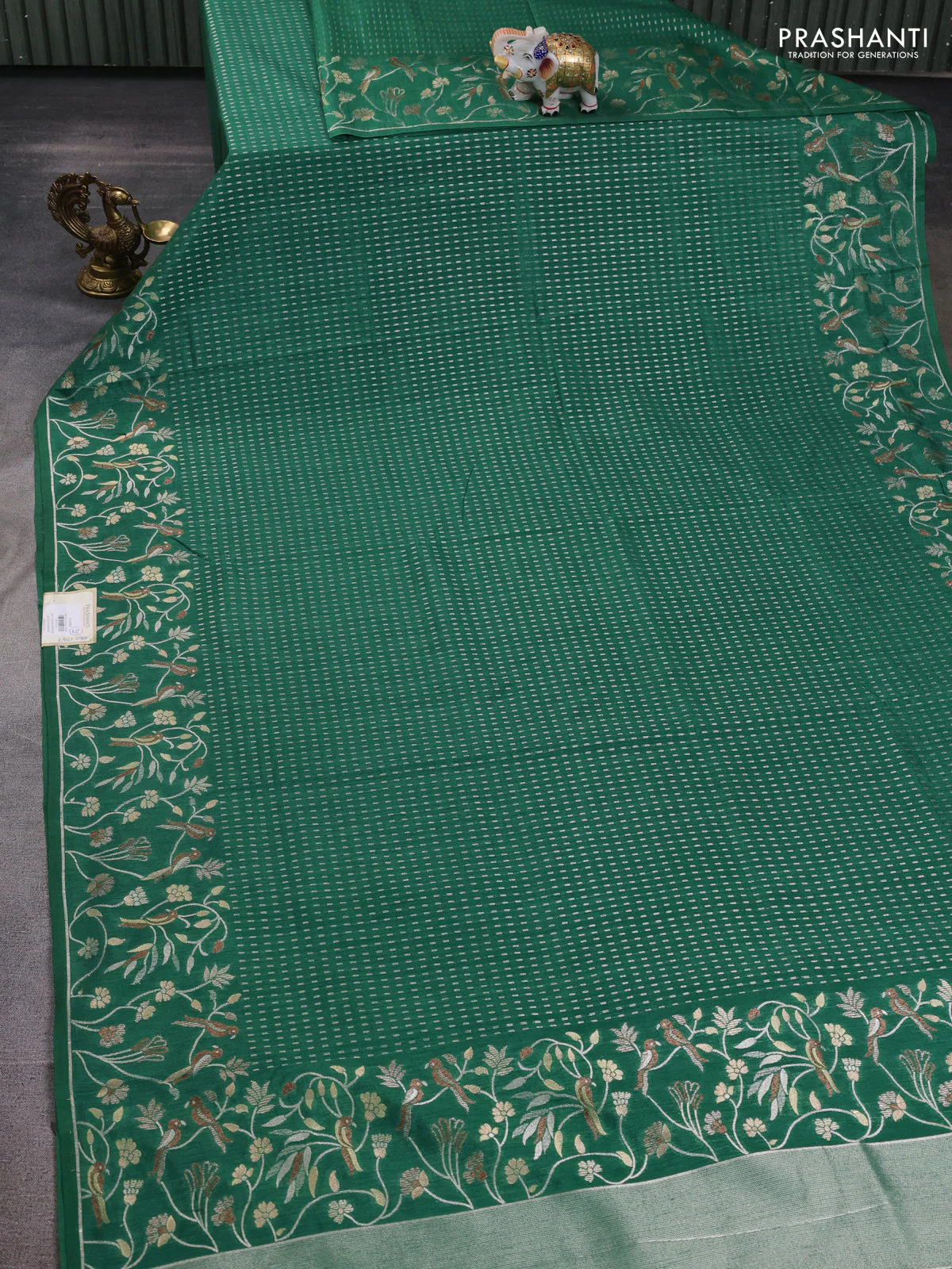 Art tussar saree green with allover zari woven butta weaves and jamdhani style border - Image 2