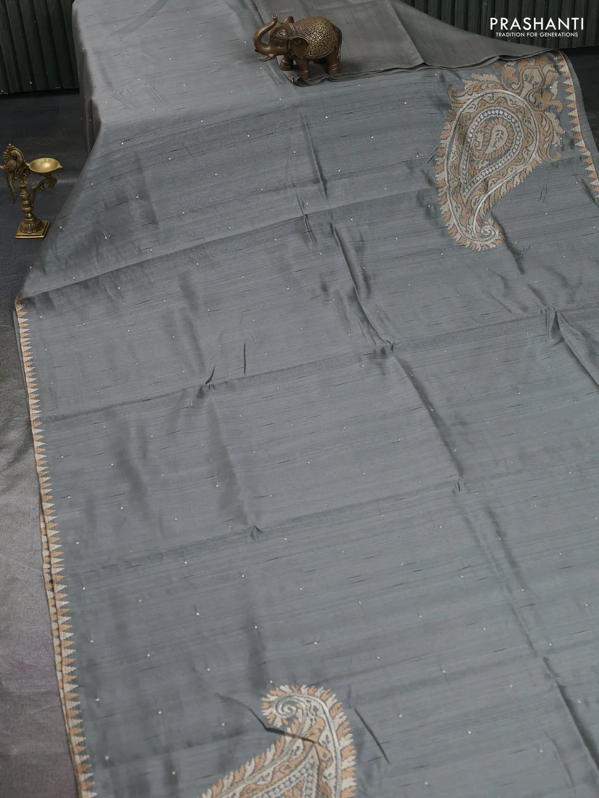 Art tussar saree grey with embroidery work and embroidery work border - Image 2
