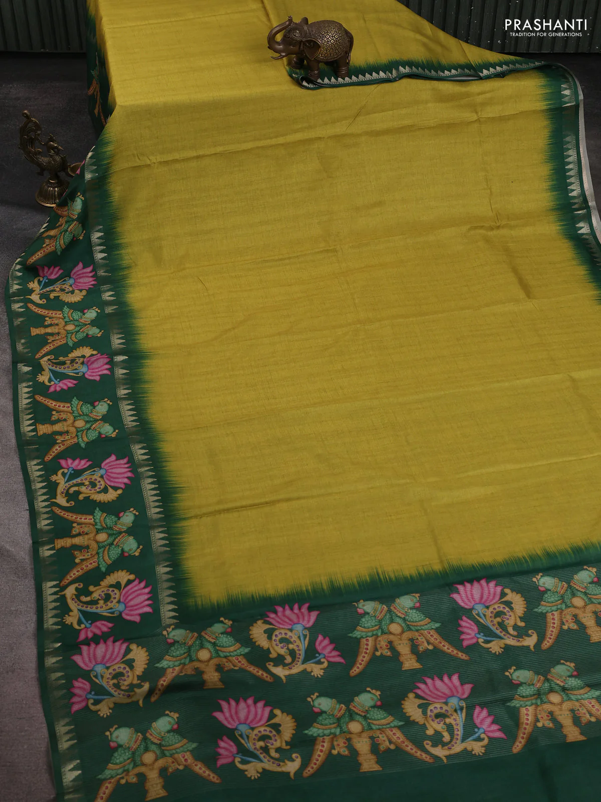 Art tussar saree lime green and green with plain body and tanjore printed border - Image 2