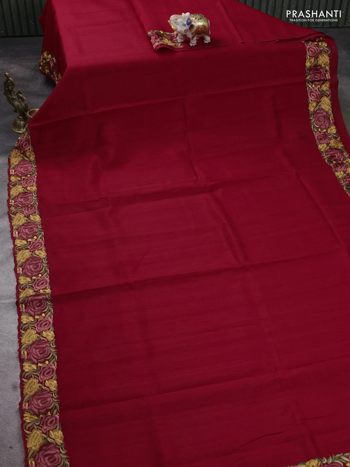 Art tussar saree maroon with plain body and floral embroidery border - Image 2