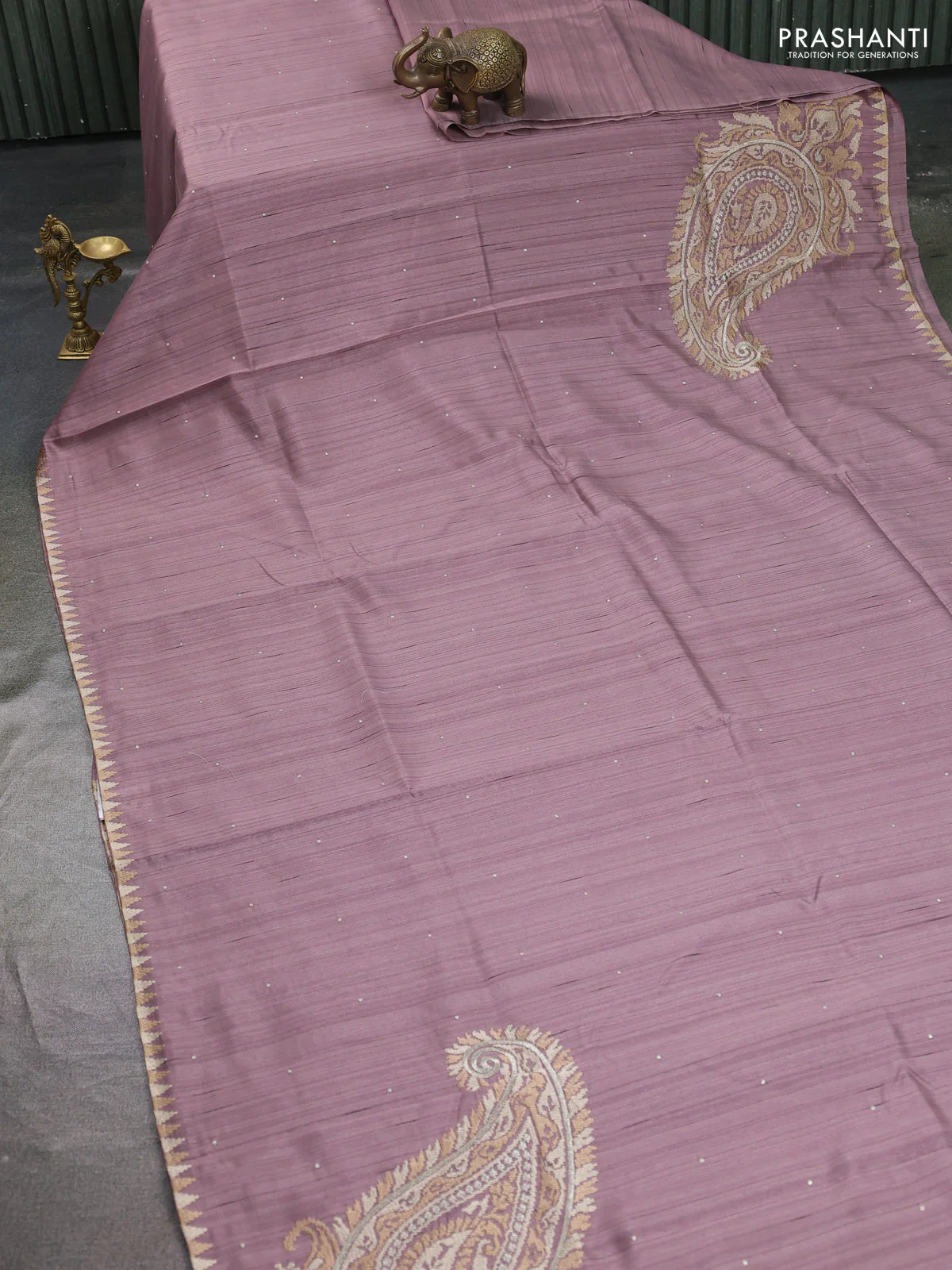 Art tussar saree pastel purple with embroidery work and embroidery work border - Image 2