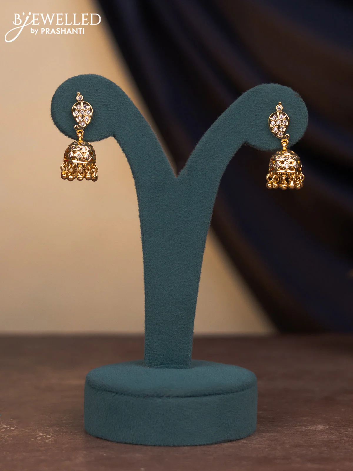 Attigai combo set manga pattern with cz & cz stones and hangings - Image 2