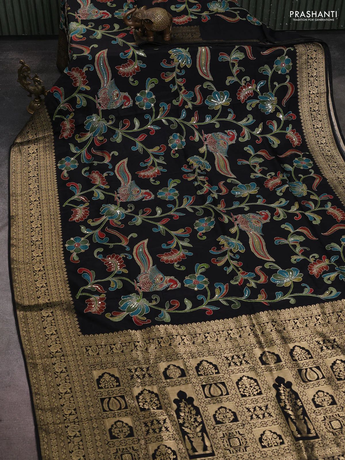 Banarasi crepe saree black with kalamkari prints & sequin embroidery work and zari woven border - Image 2
