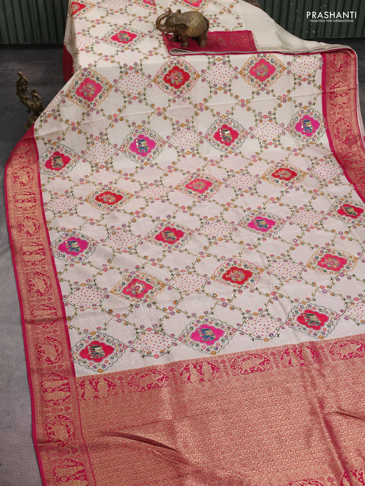 Banarasi crepe saree cream and pink with prints & sequin embroidery work and zari woven border - Image 2