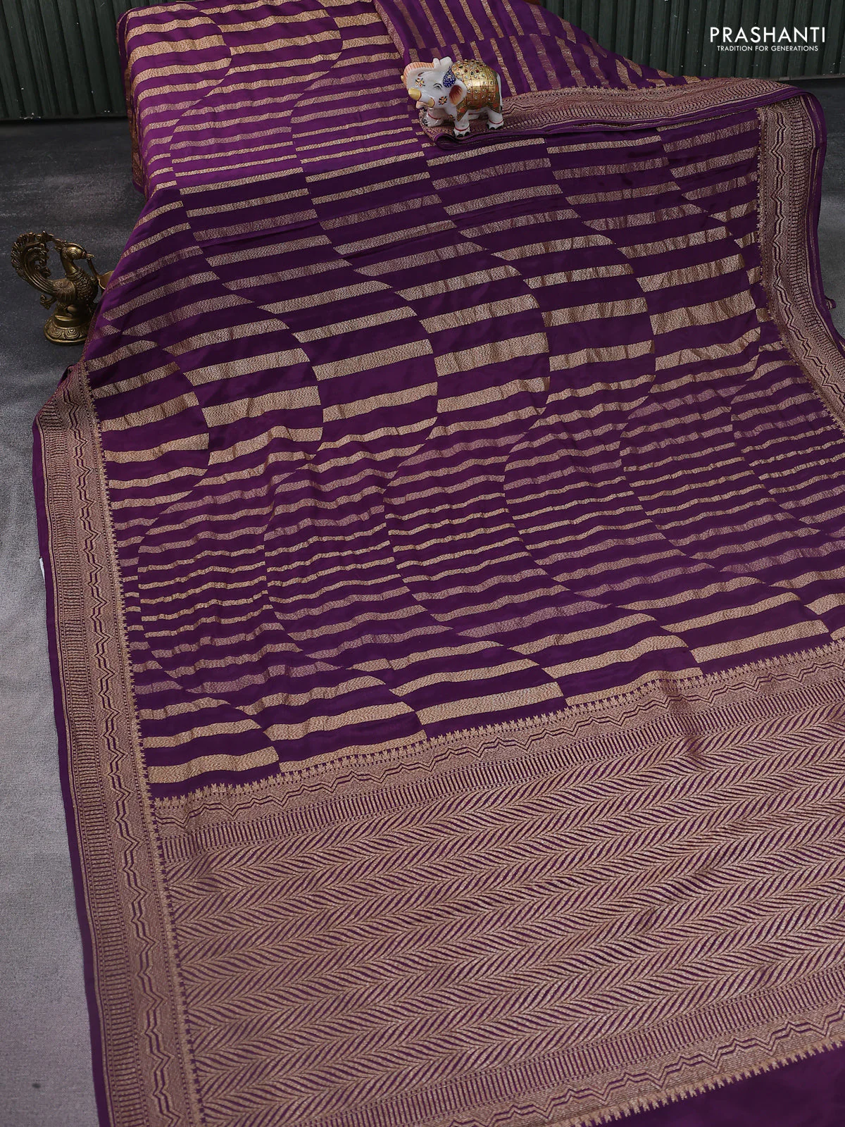 Banarasi crepe saree deep purple with allover geometric weaves and woven border - Image 2