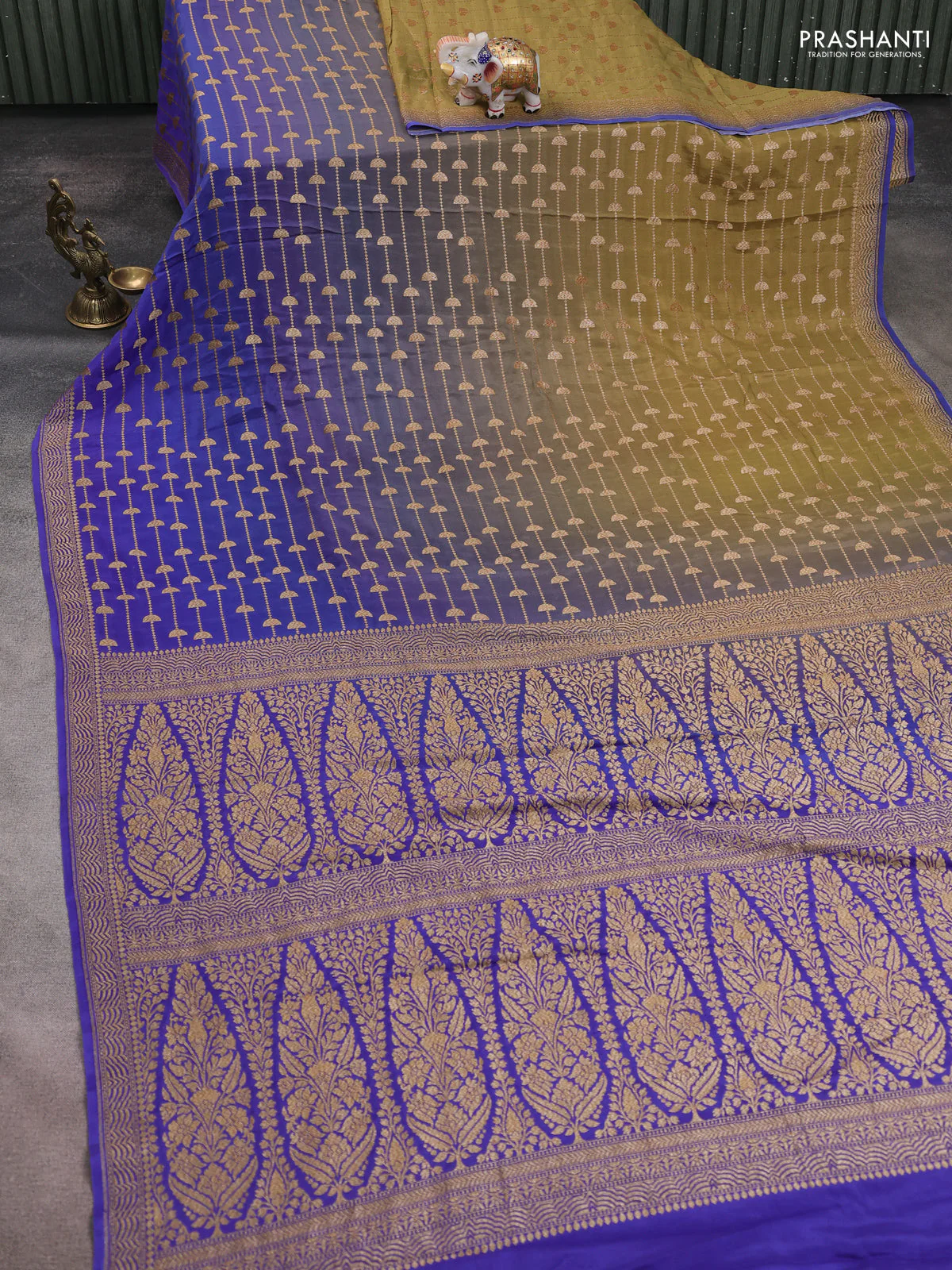 Banarasi crepe saree mehendi green and blue with allover thread & zari geometric weaves and woven border - Image 2