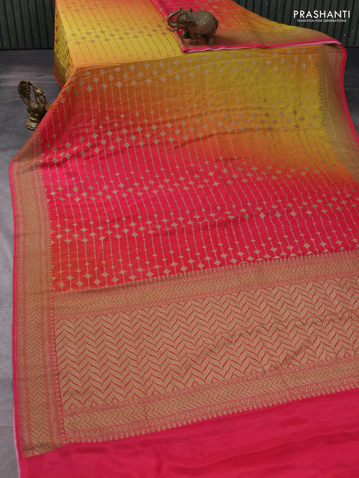 Banarasi crepe saree multi colour and pink with allover thread & zari geometric weaves and woven border - Image 2