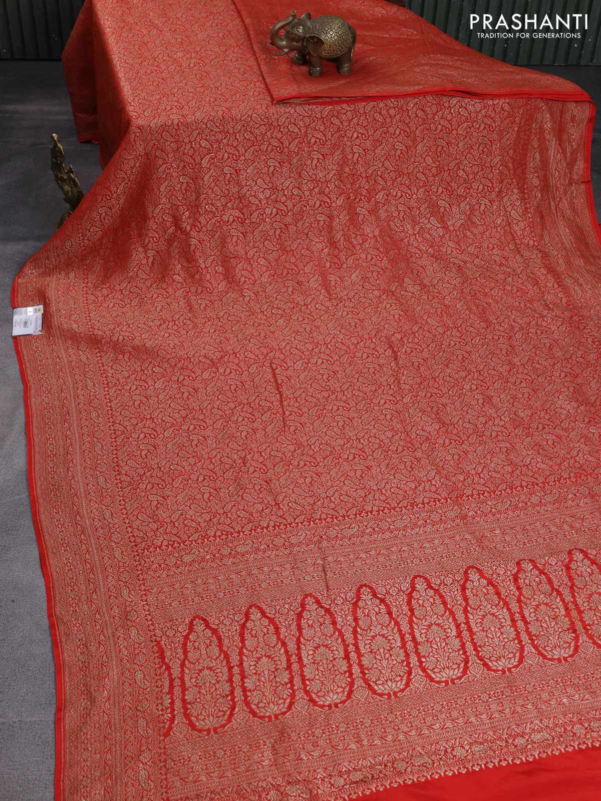 Banarasi crepe saree orange with allover thread & zari woven brocade weaves and woven border - Image 2