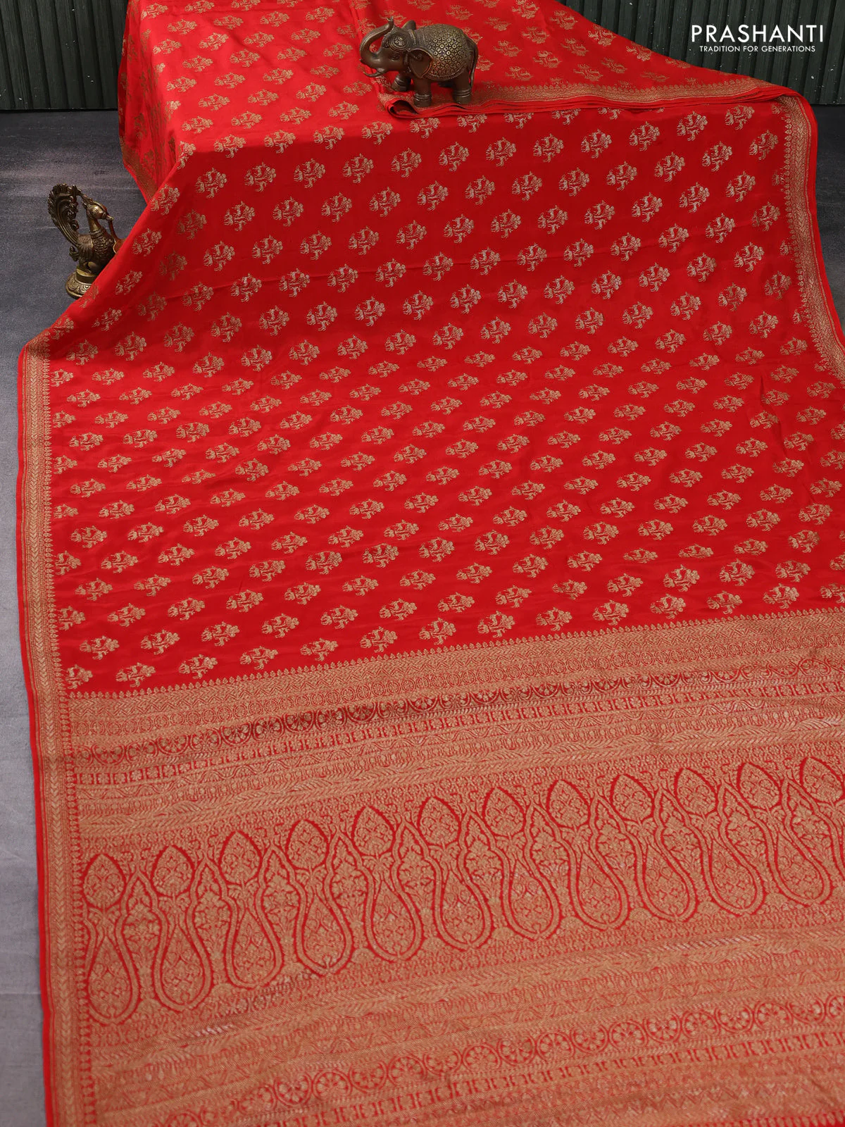 Banarasi crepe saree orange with allover thread & zari woven buttas and woven border - Image 2