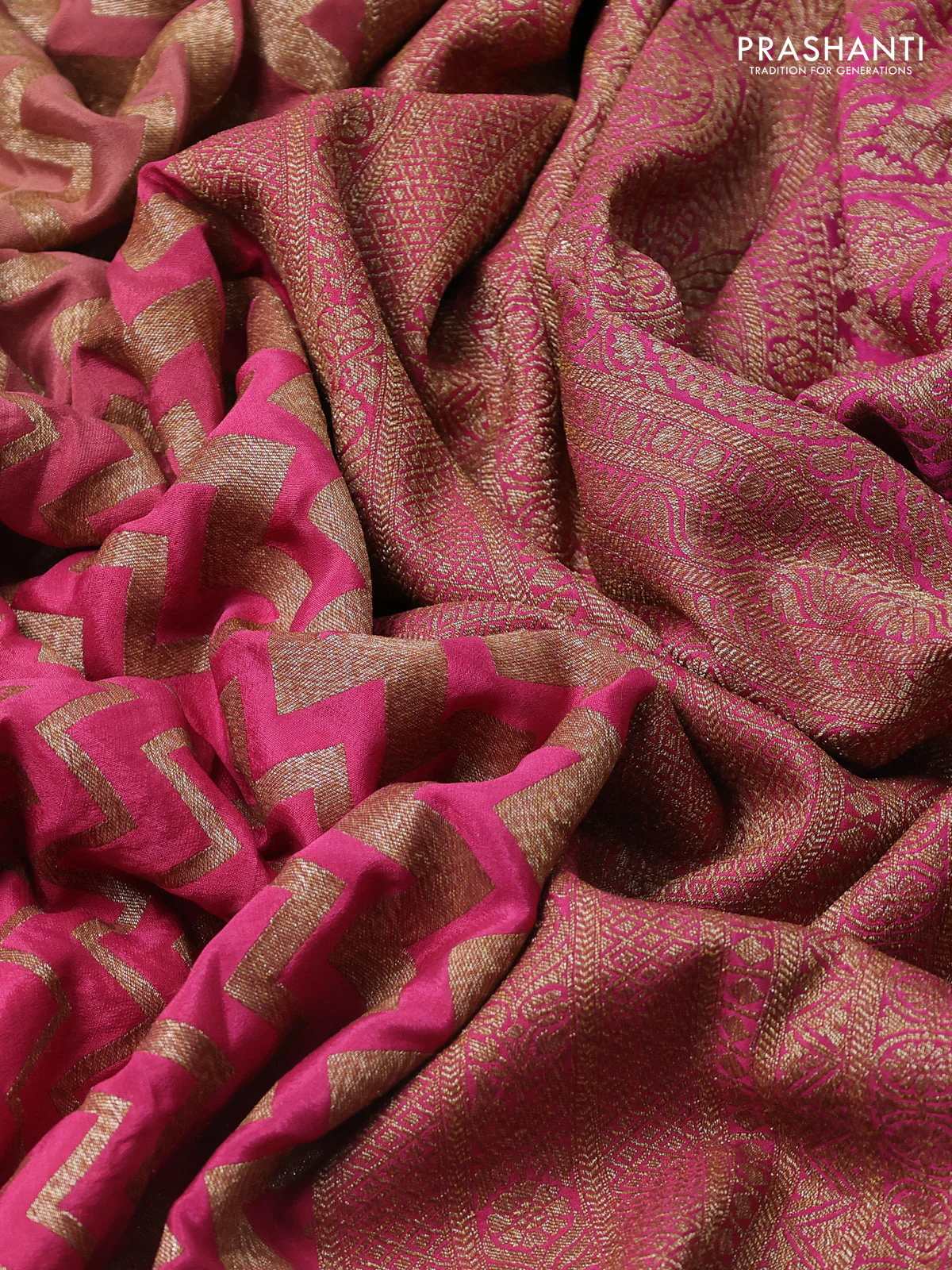 Banarasi crepe saree pastel brown and pink with allover thread & zari zig zag weaves and woven border - Image 3