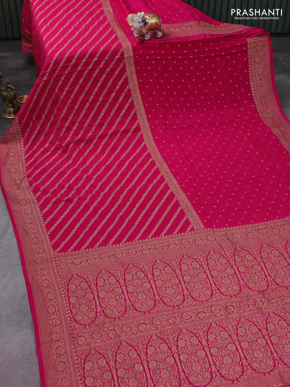 Banarasi crepe saree pink with half & half style and woven border