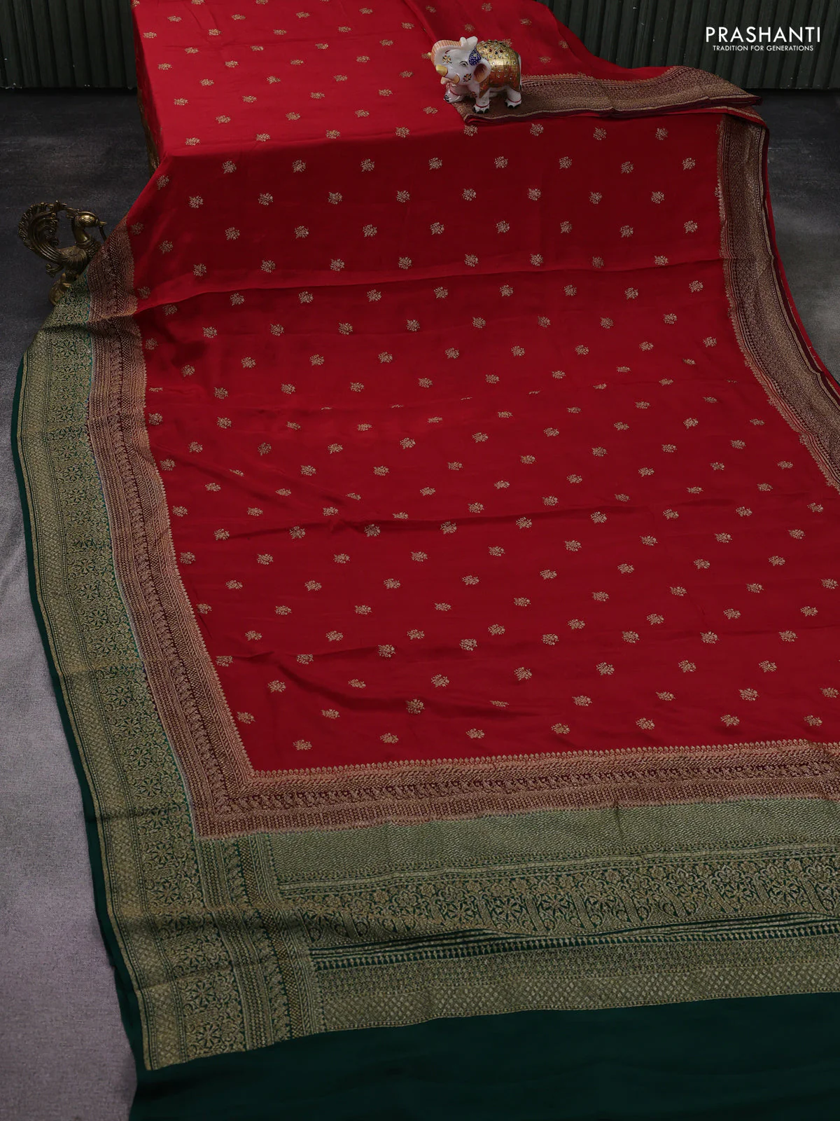 Banarasi crepe saree red and deep maroon green with woven buttas and long woven border - Image 2