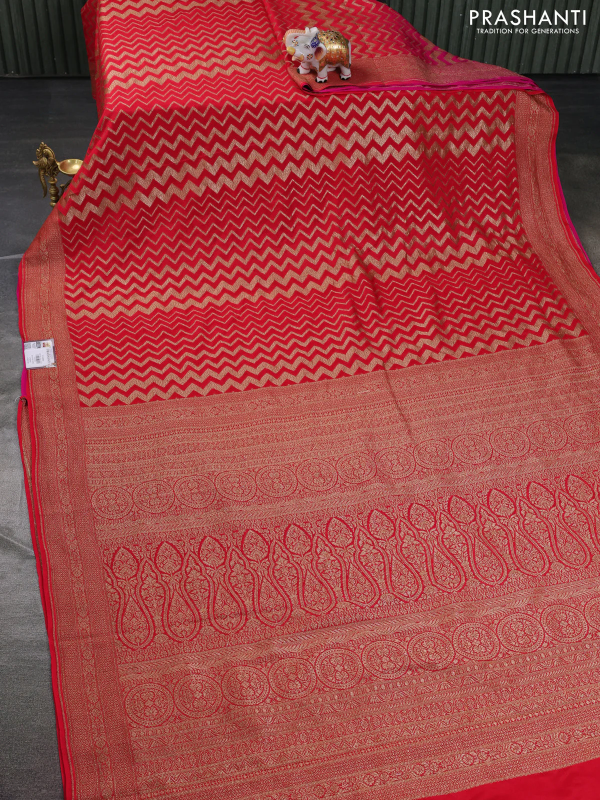 Banarasi crepe saree red and pink with allover geometric zari weaves and woven border