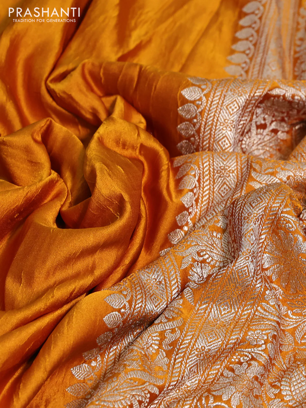 Banarasi crush crepe saree mango yellow with plain body and zari woven border - Image 3