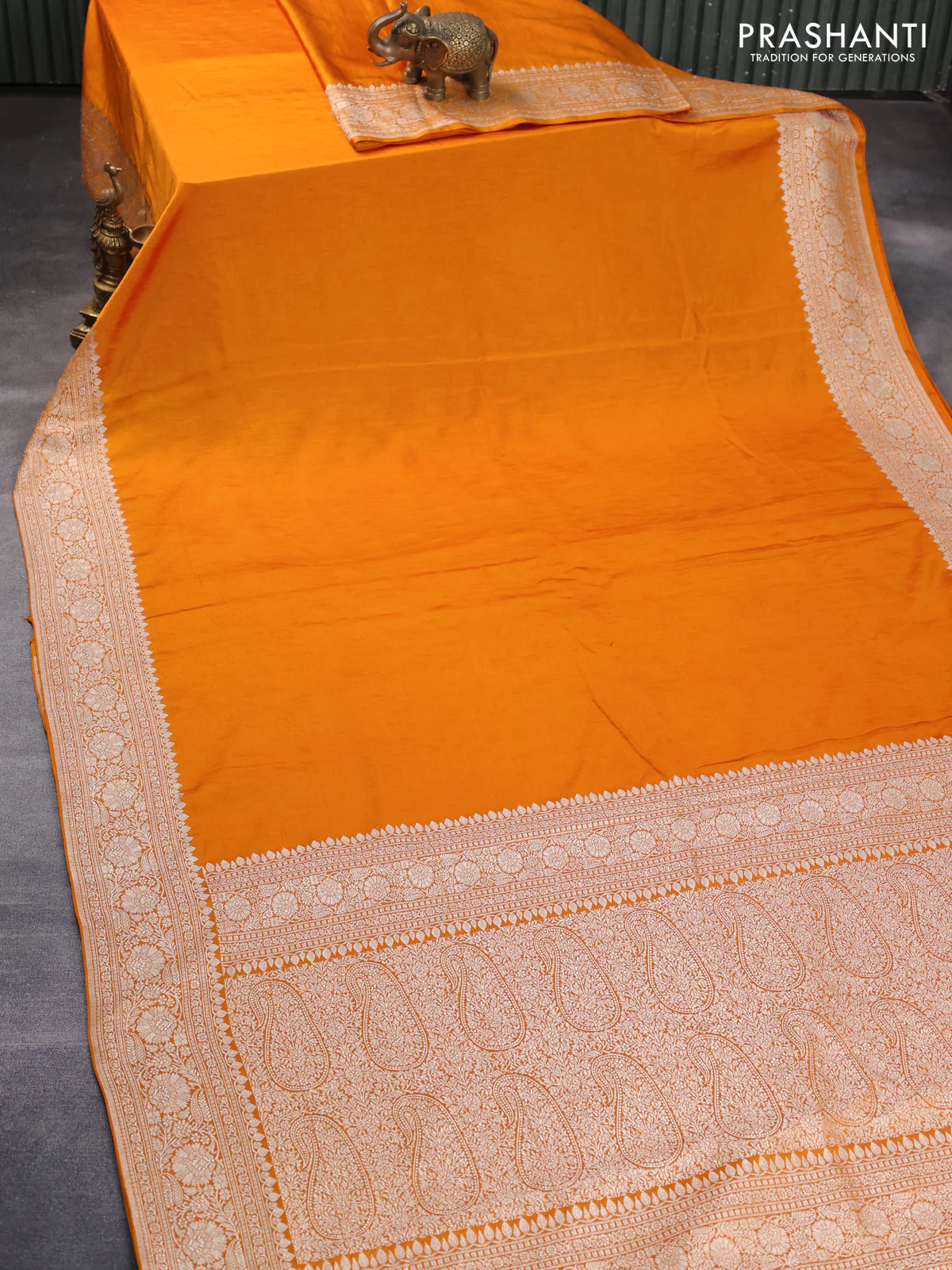 Banarasi crush crepe saree mustard yellow with plain body and zari woven border - Image 2
