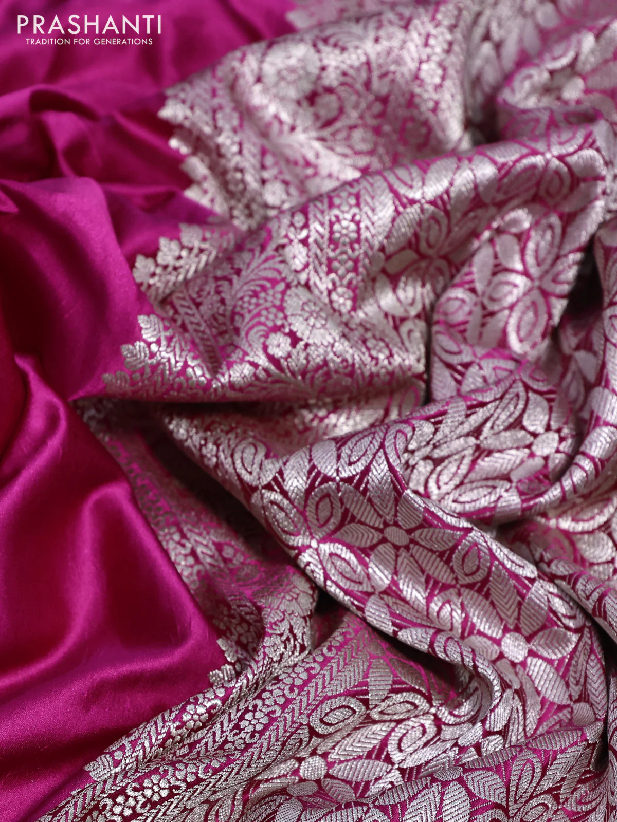Banarasi crush crepe saree pink with plain body and zari woven border - Image 3