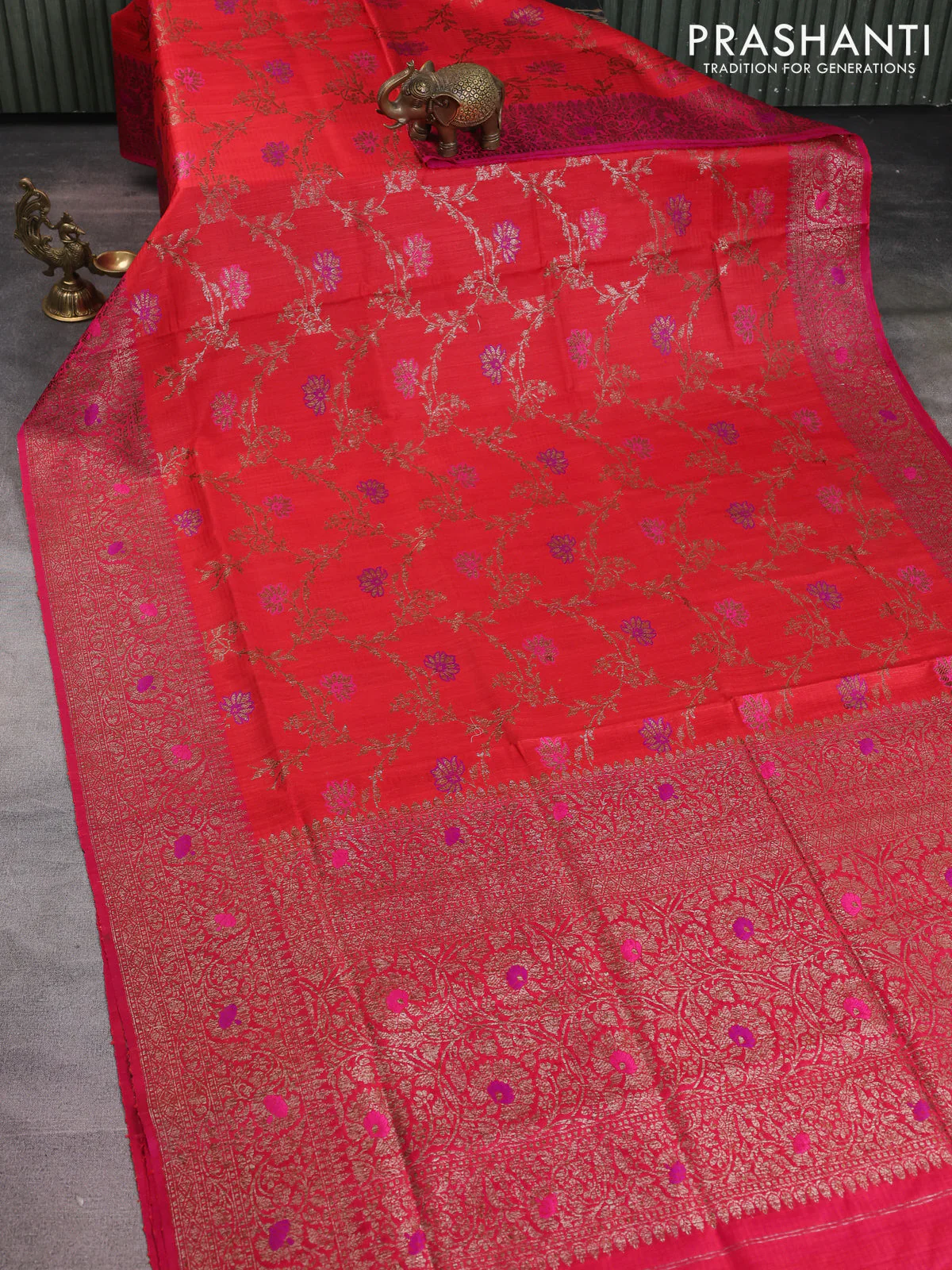 Banarasi dupion silk saree red and pink with allover thread & zari floral weaves and woven border - Image 2
