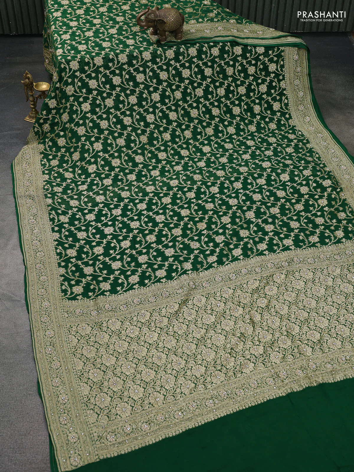 Banarasi georgette saree green with allover jaal weaves & stone work and zardosi work border - Image 2