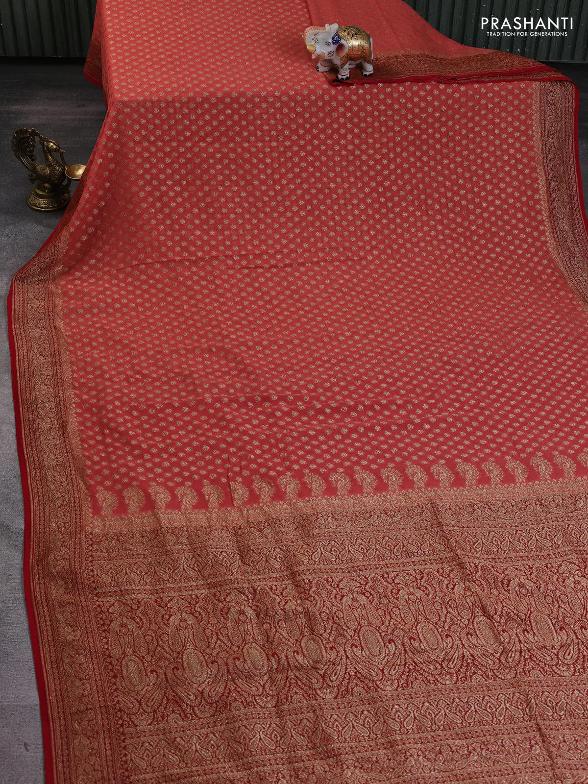 Banarasi georgette saree peach shade and red with allover thread & zari woven buttas and woven border - Image 2